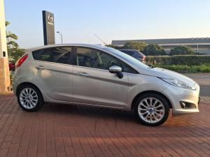 Ford Fiesta 5-door 1.0T Titanium - Image 3