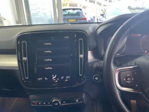 Volvo XC40 D4 AWD Momentum - Image 18