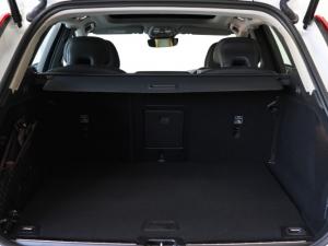 Volvo XC60 T8 Recharge AWD R-Design - Image 11
