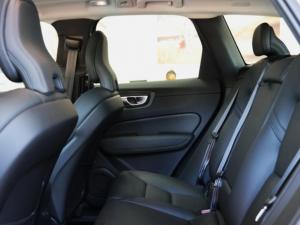 Volvo XC60 T8 Recharge AWD R-Design - Image 13