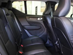 Volvo XC40 B3 Essential - Image 9