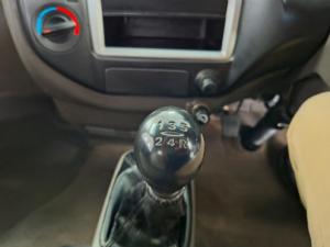 Hyundai H-100 Bakkie 2.6D deck (aircon) - Image 2