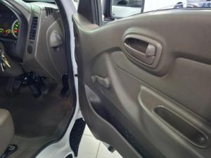 Hyundai H-100 Bakkie 2.6D deck (aircon) - Image 8