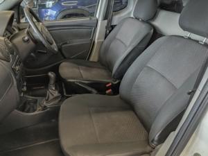 Nissan NP200 1.6i - Image 8