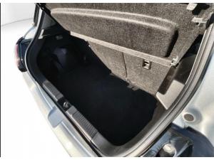 Suzuki Swift 1.2 GL+ manual - Image 8