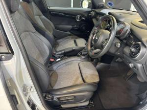 MINI Hatch Cooper S Hatch 5-door auto - Image 13