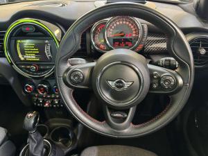 MINI Hatch Cooper S Hatch 5-door auto - Image 15