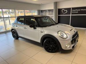 MINI Hatch Cooper S Hatch 5-door auto - Image 1