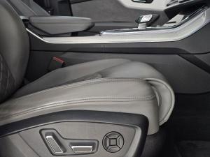 Audi Q8 45TDI quattro Black Edition - Image 12