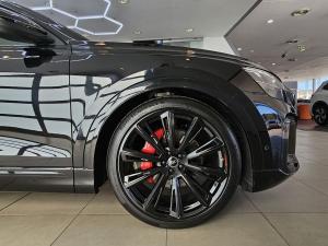 Audi Q8 45TDI quattro Black Edition - Image 6