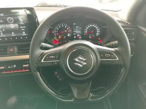 Suzuki Swift 1.2 GLX auto - Image 18