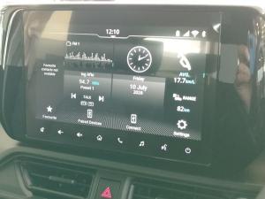 Suzuki Swift 1.2 GLX auto - Image 19