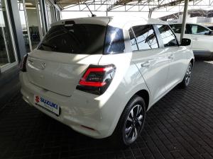 Suzuki Swift 1.2 GLX auto - Image 7