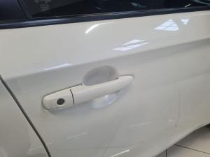 Suzuki Swift 1.2 GL - Image 14