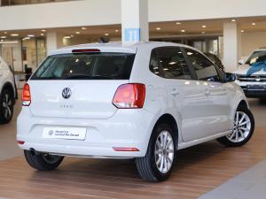 Volkswagen Polo Vivo hatch 1.6 Style - Image 12