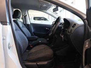 Volkswagen Polo Vivo hatch 1.6 Style - Image 14