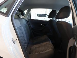 Volkswagen Polo Vivo hatch 1.6 Style - Image 15