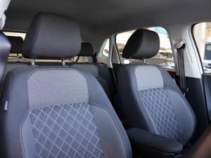 Volkswagen Polo Vivo hatch 1.6 Style - Image 22