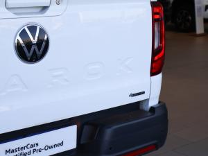 Volkswagen Amarok 2.0TDI double cab Life 4Motion auto - Image 9
