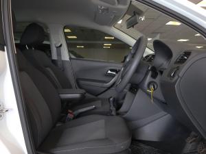 Volkswagen Polo Vivo hatch 1.4 Life - Image 14