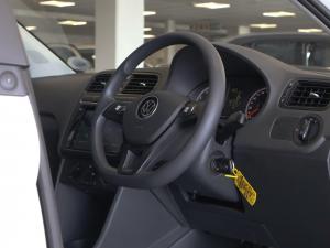 Volkswagen Polo Vivo hatch 1.4 Life - Image 19