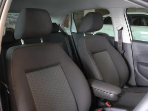 Volkswagen Polo Vivo hatch 1.4 Life - Image 28