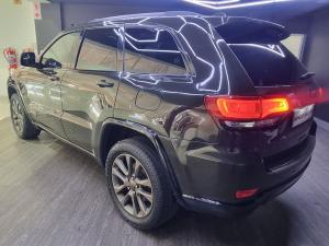 Jeep Grand Cherokee 3.6L Limited 75th Anniversary Edition - Image 19