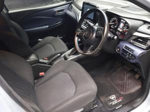 Suzuki Baleno 1.5 GLX auto - Image 12