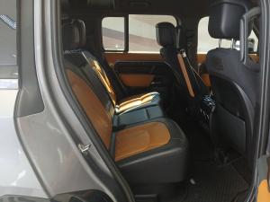Land Rover Defender 110 D300 X - Image 13