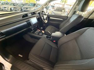 Toyota Hilux 2.4GD-6 Xtra cab Raider manual - Image 7