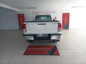 Toyota Hilux 2.4GD-6 single cab 4x4 Raider manual - Image 5