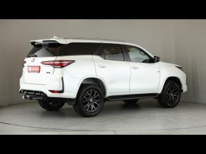 Toyota Fortuner 2.8GD-6 4x4 GR-Sport - Image 2