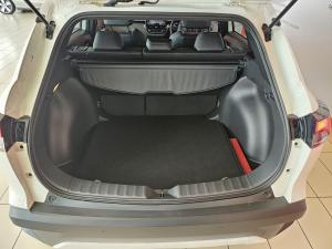 Toyota Corolla Cross 1.8 Hybrid XS - Image 12