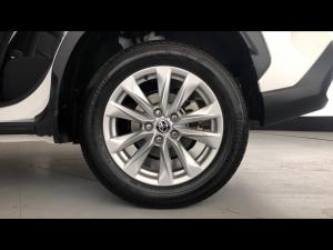 Toyota Corolla Cross 1.8 Xi - Image 19