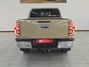 Toyota Hilux 2.8GD-6 double cab Raider auto - Image 5
