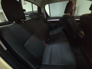 Toyota Hilux 2.8GD-6 double cab Raider auto - Image 18