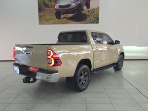 Toyota Hilux 2.8GD-6 double cab Raider auto - Image 2