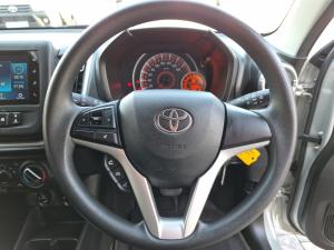 Toyota Vitz 1.0 XR auto - Image 8
