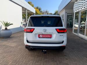 Toyota Land Cruiser 300 3.3D GX-R - Image 5