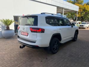 Toyota Land Cruiser 300 3.3D GX-R - Image 2