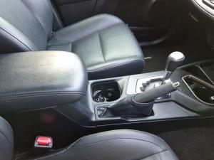 Toyota RAV4 2.5 AWD VX - Image 12