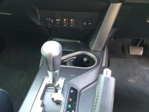 Toyota RAV4 2.5 AWD VX - Image 13
