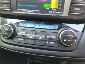 Toyota RAV4 2.5 AWD VX - Image 16
