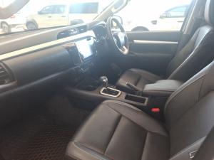 Toyota Hilux 2.8GD-6 48V double cab Raider - Image 7