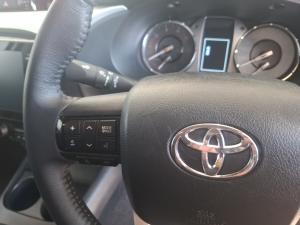Toyota Hilux 2.8GD-6 48V double cab Raider - Image 9
