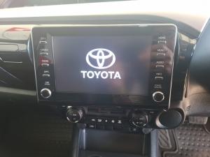 Toyota Hilux 2.8GD-6 48V double cab Raider - Image 13