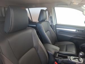 Toyota Hilux 2.8GD-6 48V double cab Raider - Image 16