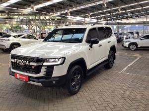 Toyota Land Cruiser 300 3.3D GR-Sport - Image 22