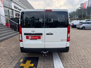 Toyota Quantum 2.8 LWB panel van manual - Image 5