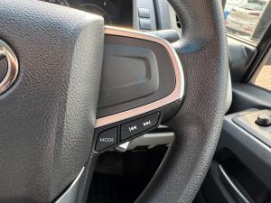 Toyota Quantum 2.8 LWB panel van manual - Image 9